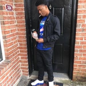 Meet your Posher, Real